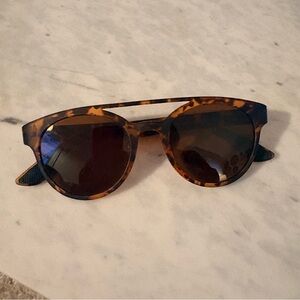 Goodr Tortoiseshell Round Sunglasses - Brown Lenses PFG